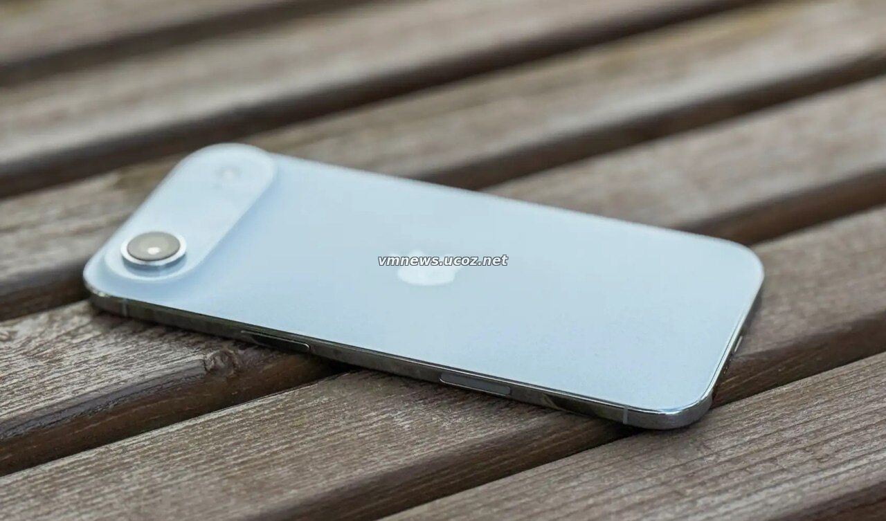 Продажи iPhone в России упали до минимума с 2022 года