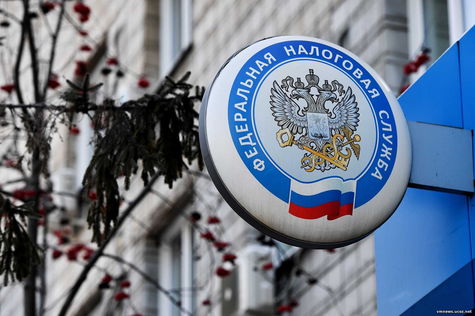 Почти 10 млн россиян могут попасть под проверку налоговой из‑за переводов на карты