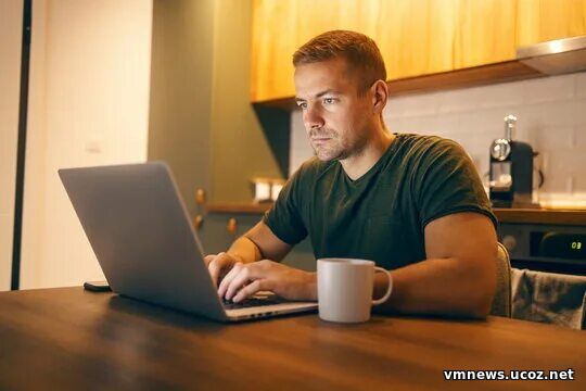 ИИ может «начать жить своей жизнью»: эксперт предупредил о рисках чрезмерного доверия
