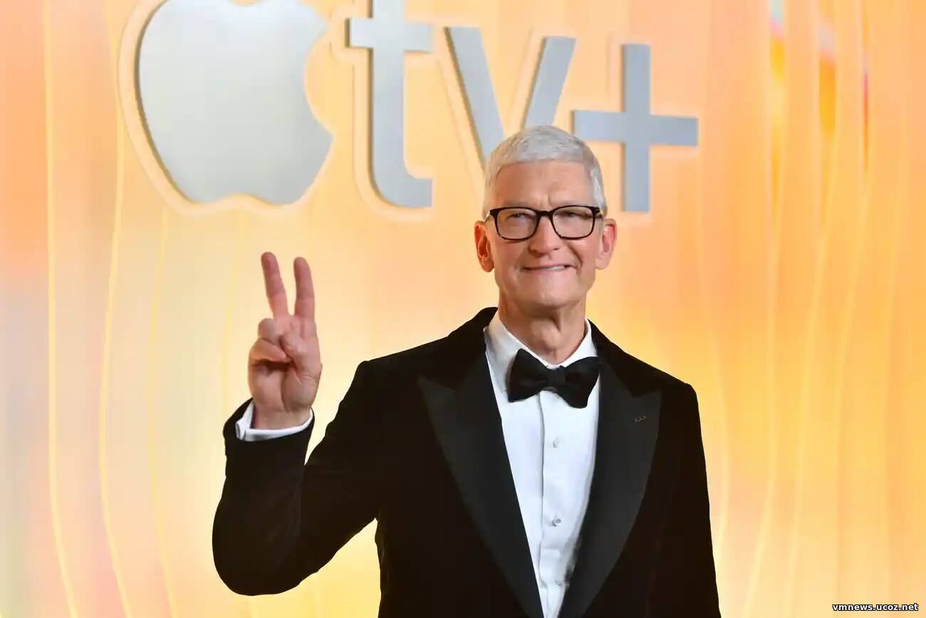 Тим Кук покидает пост гендиректора Apple